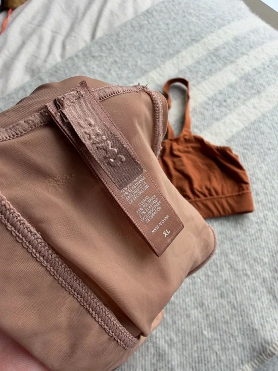 Skims XL bralette bundle - Picture 3 of 5